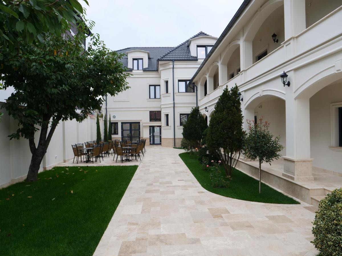 Apartamento con vistas al jardín